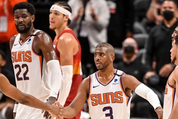 包含赔率变化总决赛即将打响，冠军归属成谜的词条