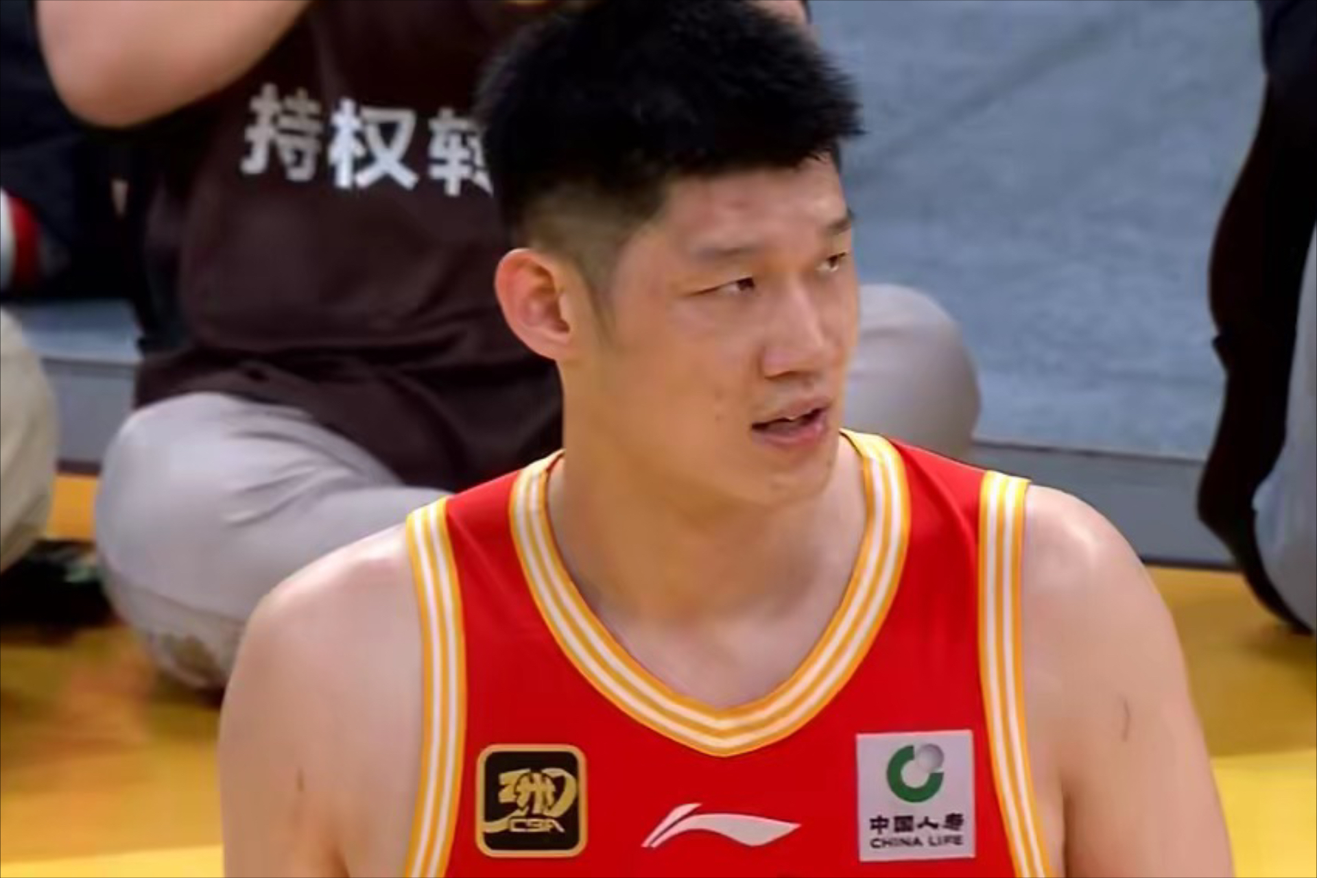 广东队鏖战北京队,孙铭徽刷新纪录 广东队鏖战北京队,孙铭徽刷新纪录