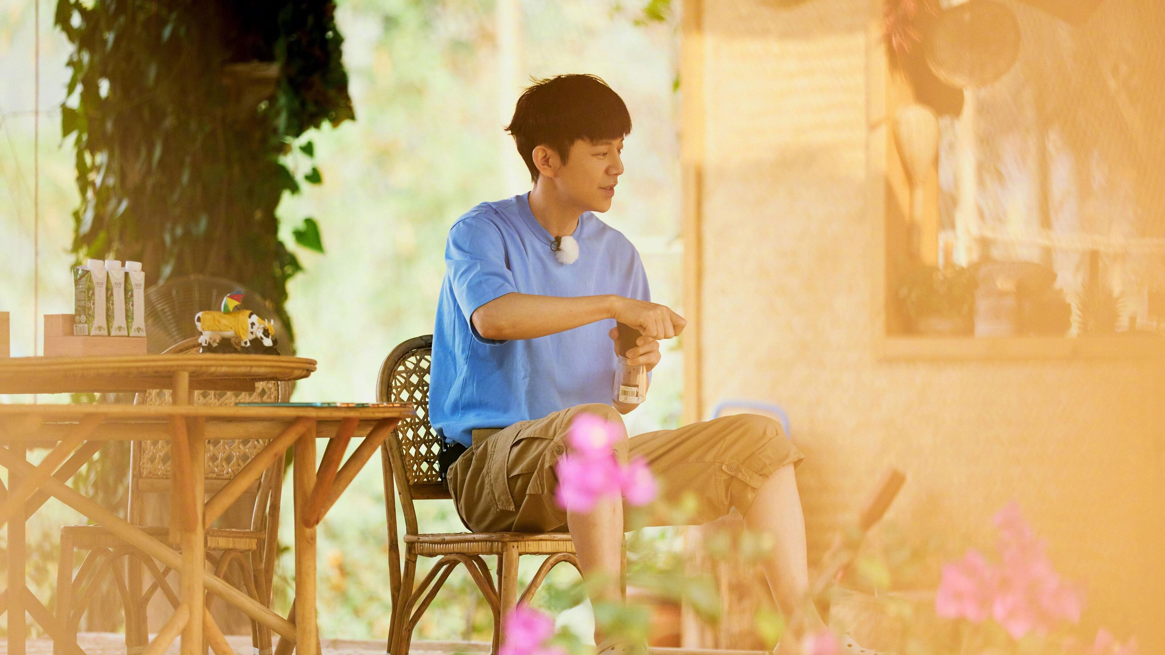 封锁与破局，从国家德比的战术绞杀到英格兰对抗日本的双重隐喻