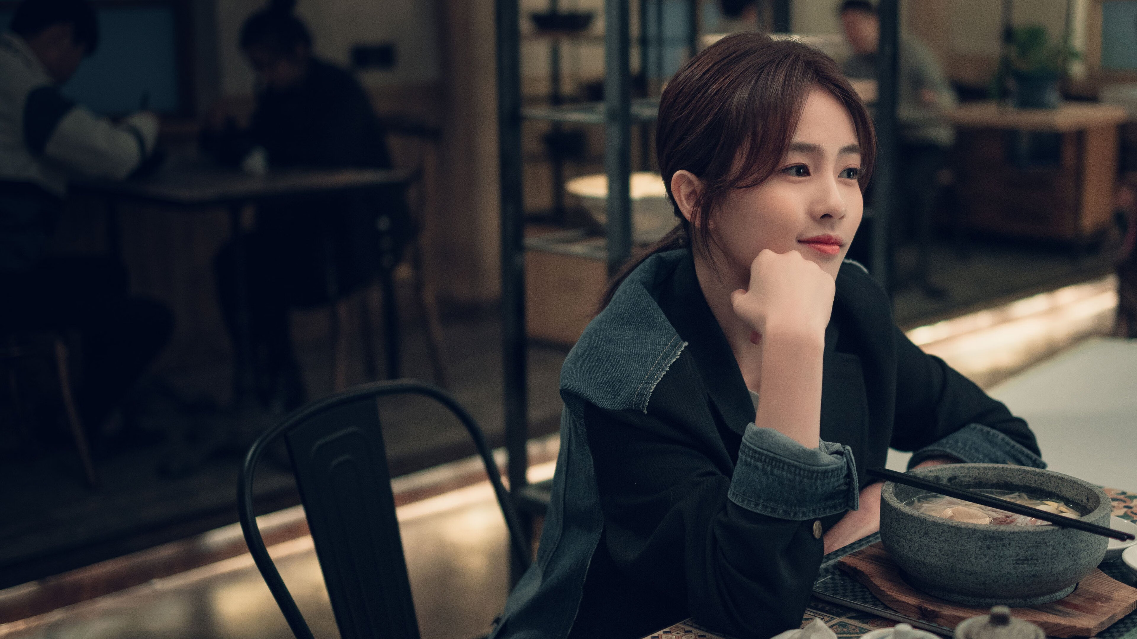 曼城捧杯之夜，另一场争冠在夏洛特上演