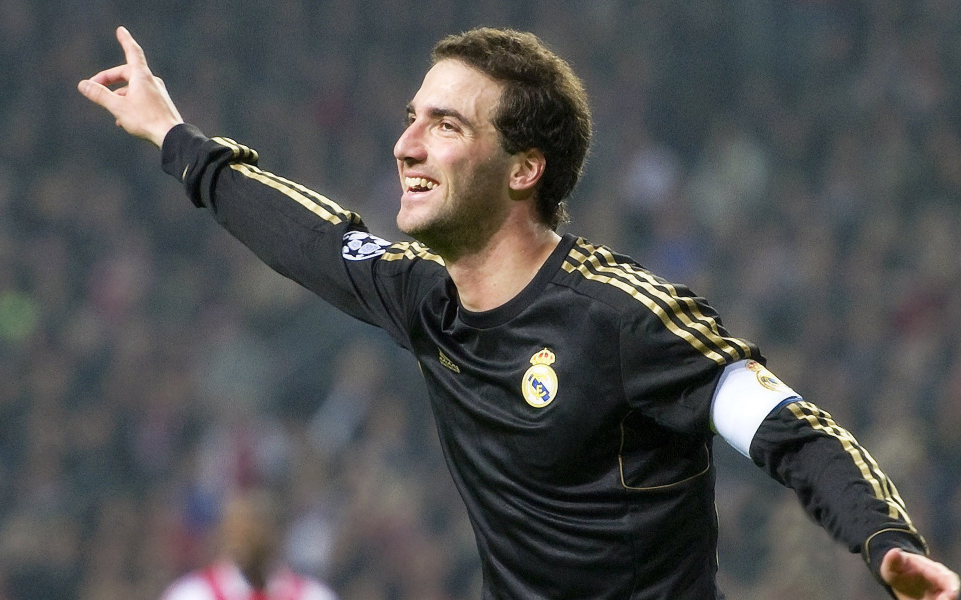 绝境骑士,当压力熔炉铸就拉文的金色救赎