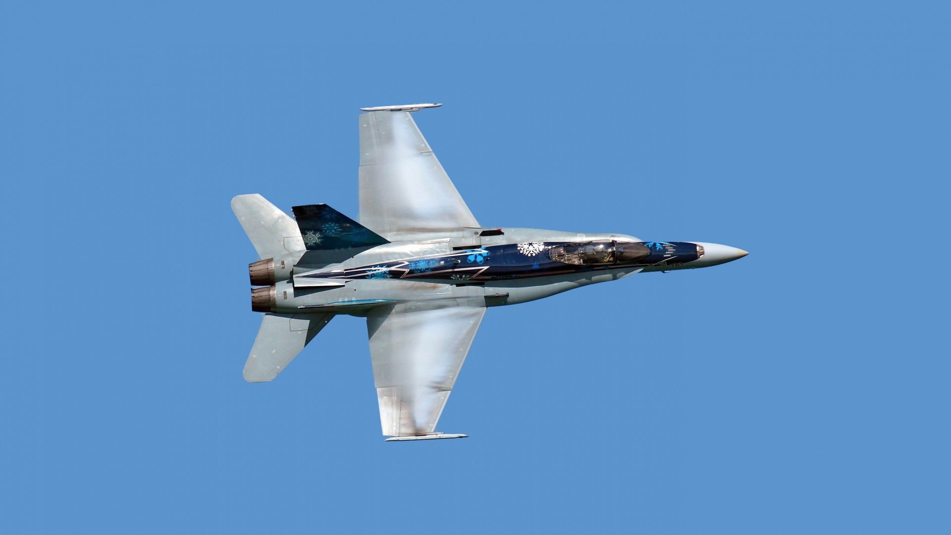 冷雨夜的一把火,莱万三封神扑点燃秘鲁逆袭之路