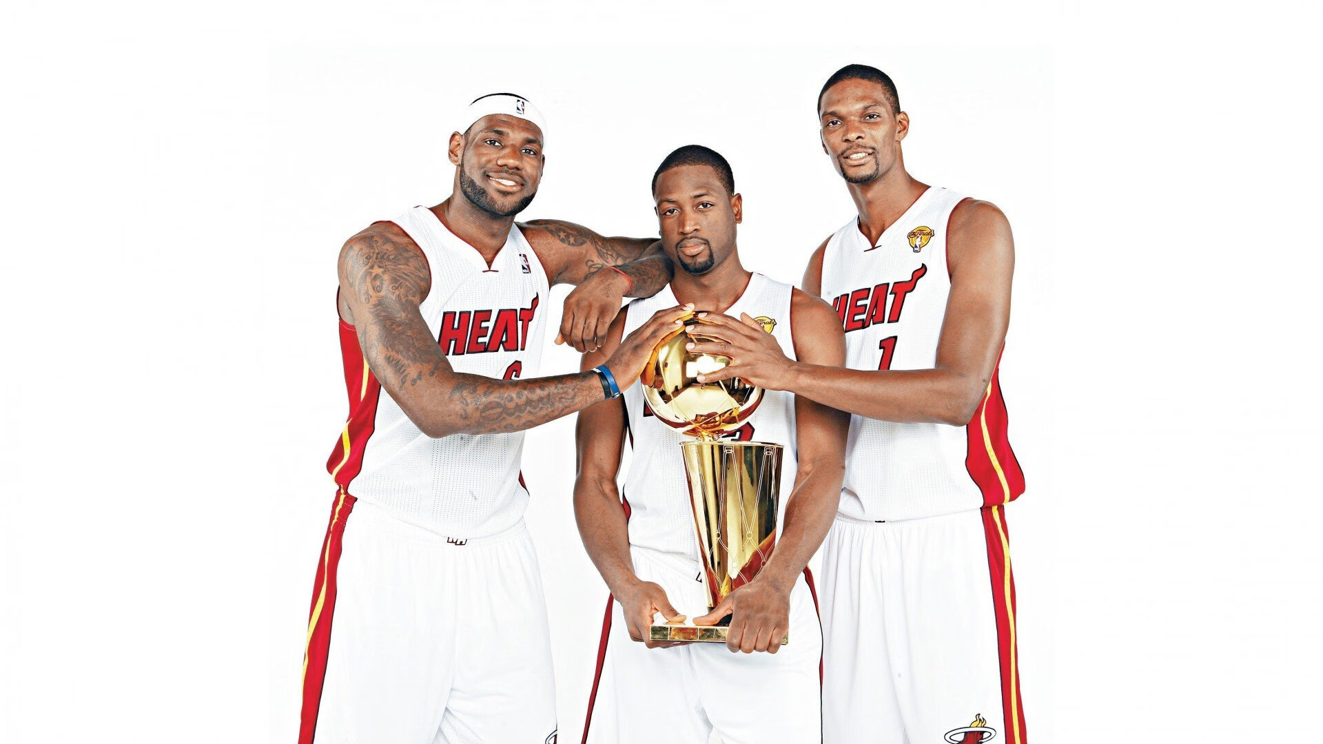 欧冠·NBA双重奏，当伯纳乌雨夜遇见孟菲斯绝杀