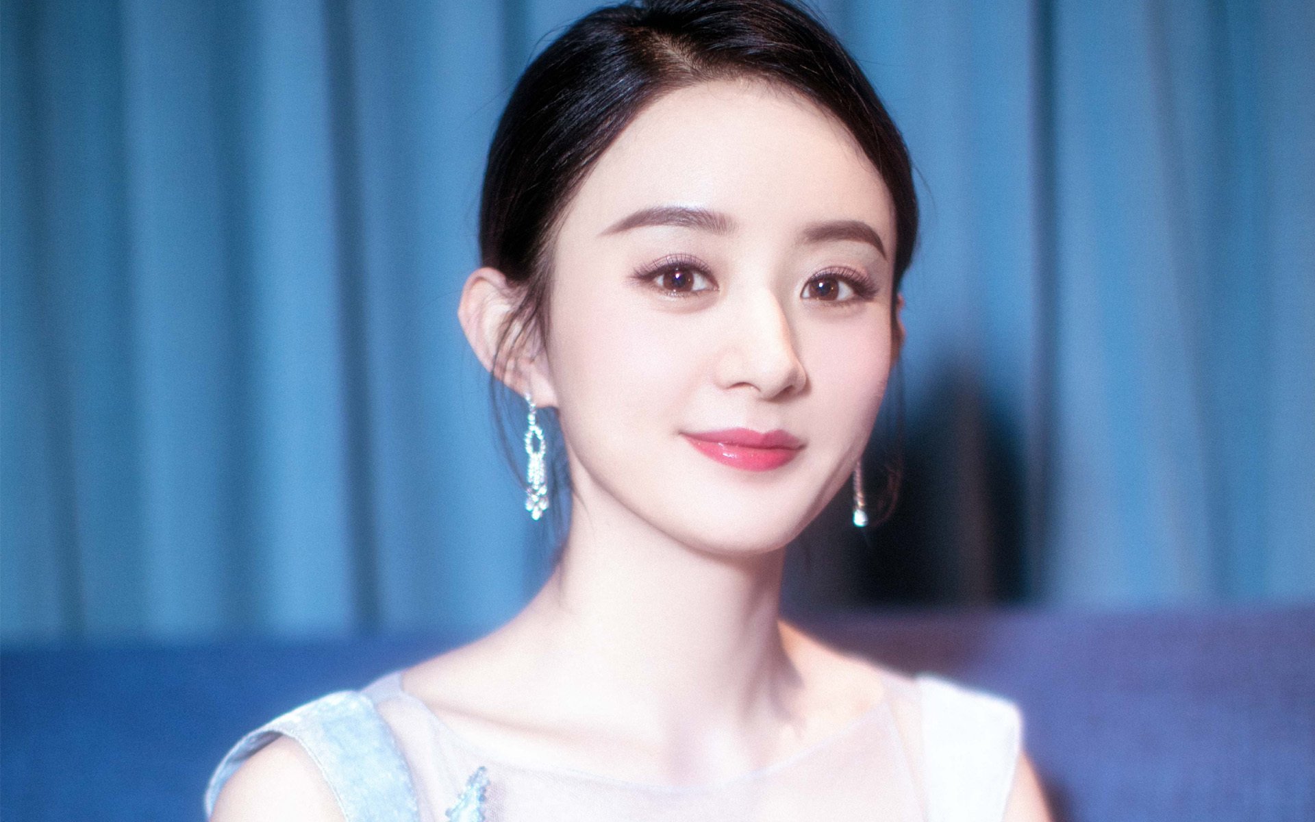 巴林夜幕下的双重赛道，当F1方格旗遇见杜兰特的绝杀弧线