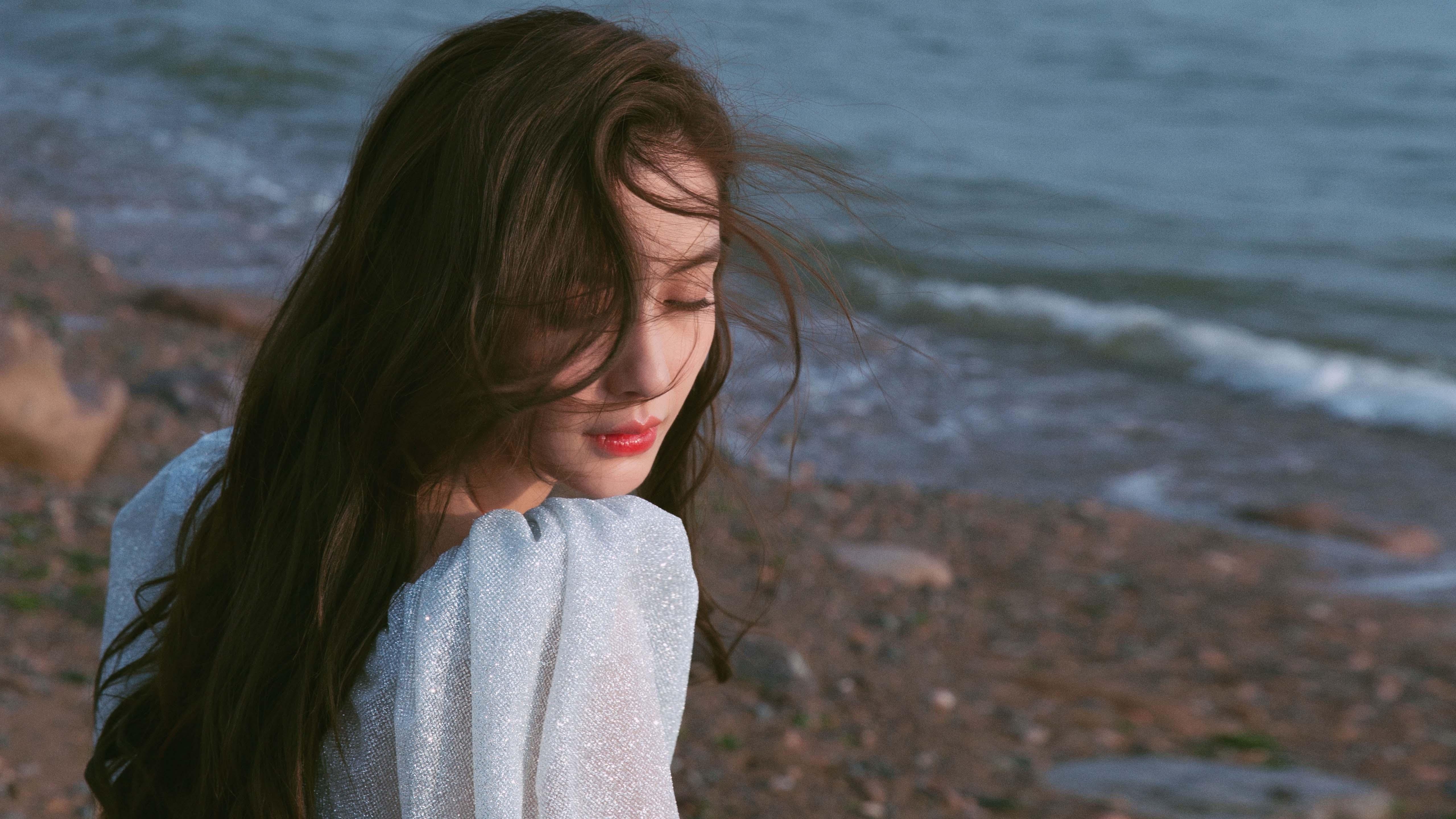 双线首战，当F1涡轮轰鸣遇上篮球场逆袭